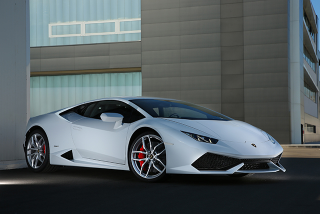 Illustration for article titled How Lamborghini Builds The Huracan